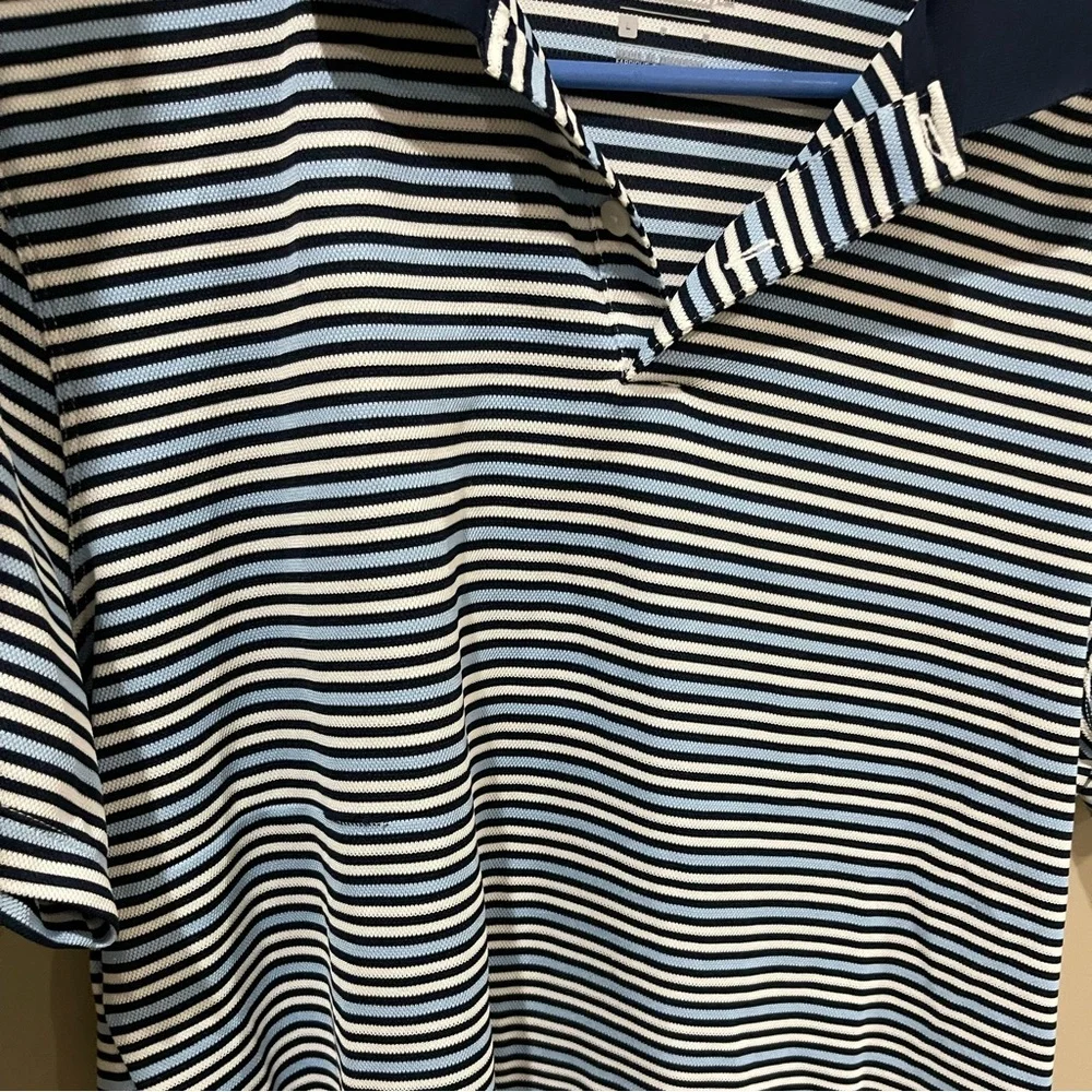 Nike Dri-Fit - Picture 3 of 4